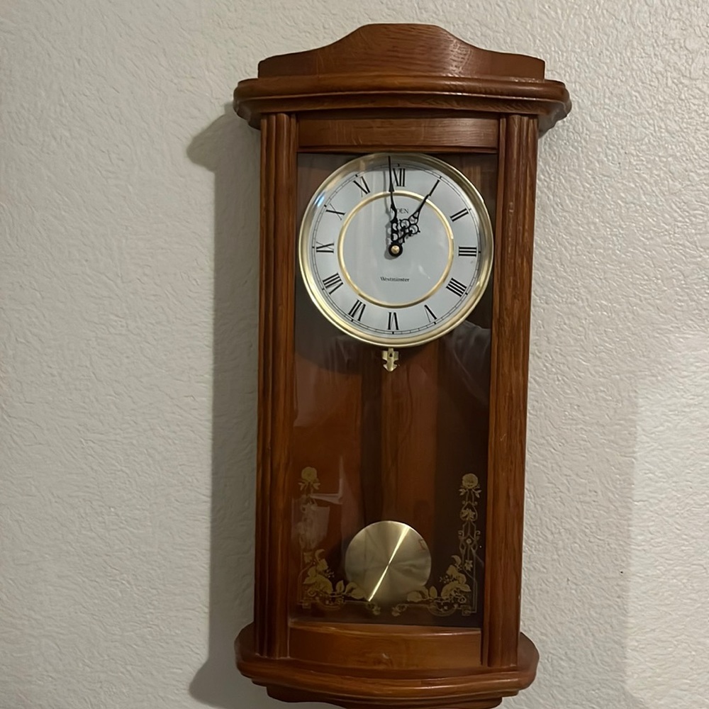 Lynden, Westminster pendulum swing clock